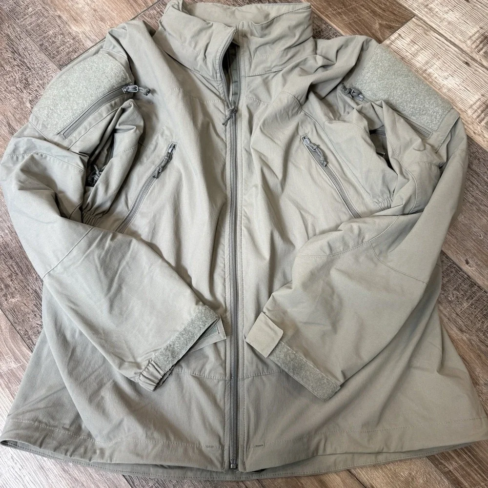 Patagonia PCU L5 Level 5 Military Jacket Mens M Regular Grey Gen II Soft Shell